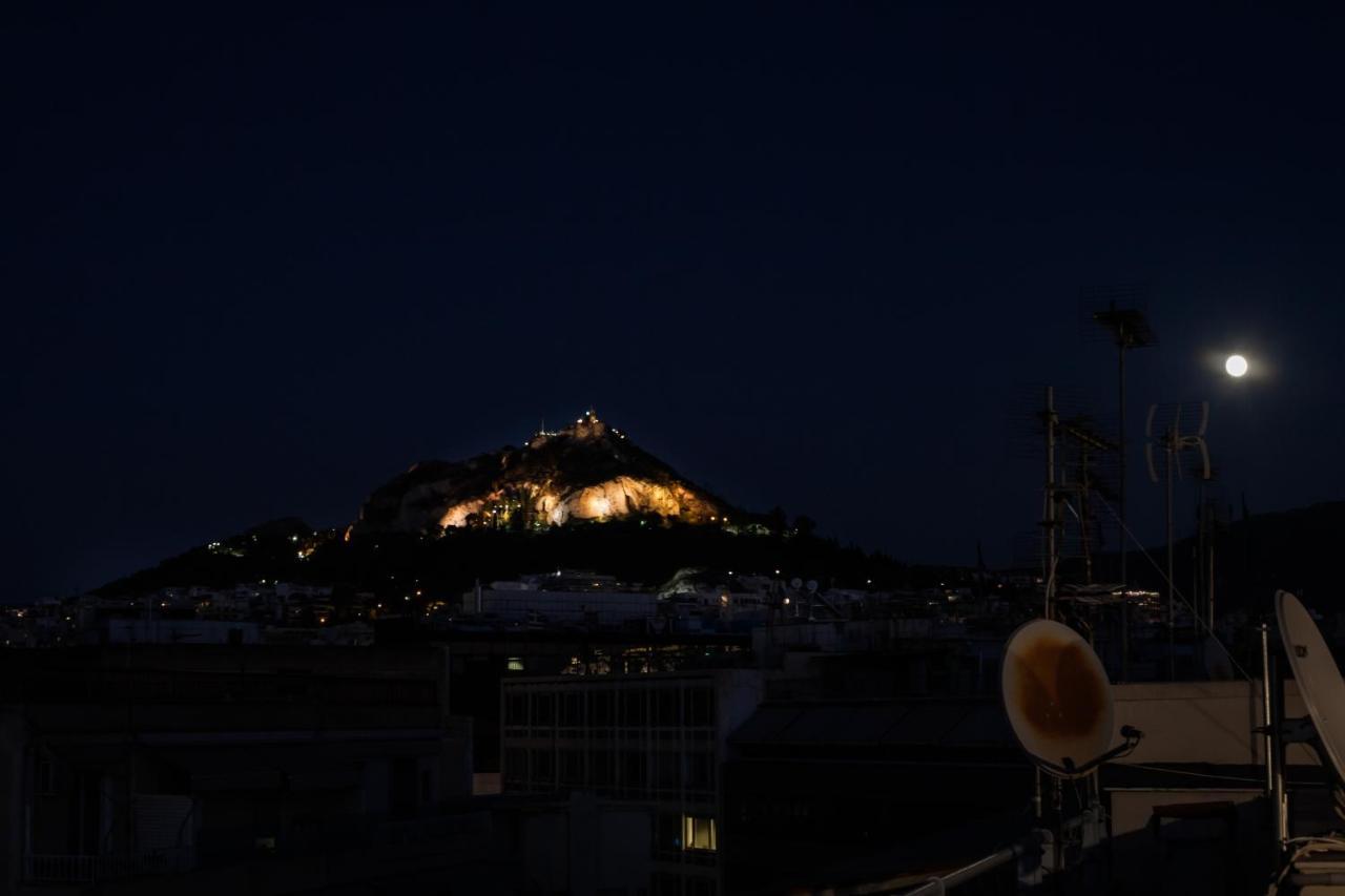 Gorgeous Retire With Breathtaking Acropolis View! Lägenhet Aten Exteriör bild